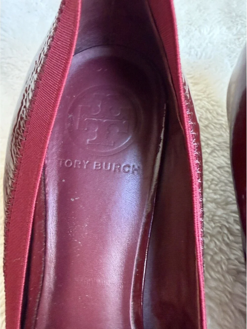 Tory Burch Burgundy Patent Leather Wedge Round Toe Slip On Logo Heels 7.5